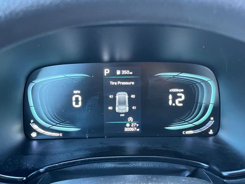 Used 2025 Kia Soul LX w/ LX Technology Package image 36