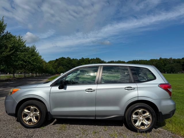 Used 2014 Subaru Forester 2.5i AWD/4WD image 2