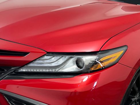 Used 2022 Toyota Camry XSE image 11