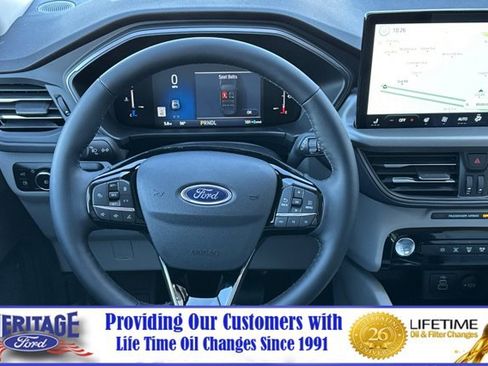 New 2025 Ford Escape SE image 11