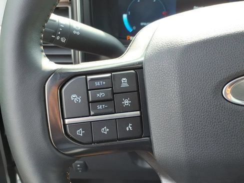 Used 2024 Ford F350 Platinum AWD/4WD image 17