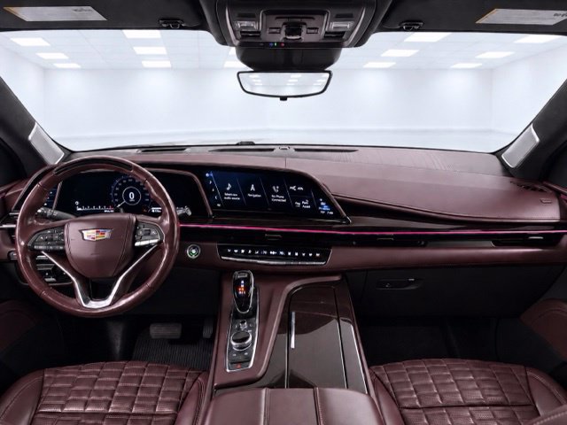 Used 2023 Cadillac Escalade ESV Sport Platinum AWD/4WD image 30