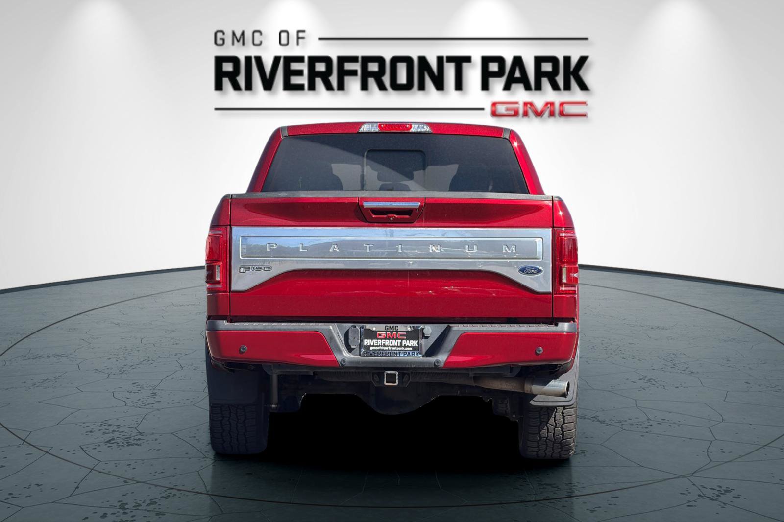Used 2015 Ford F150 Platinum w/ Max Trailer Tow Package AWD/4WD image 4
