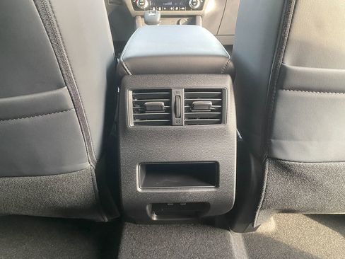 New 2026 Mitsubishi Outlander Trail Edition image 28