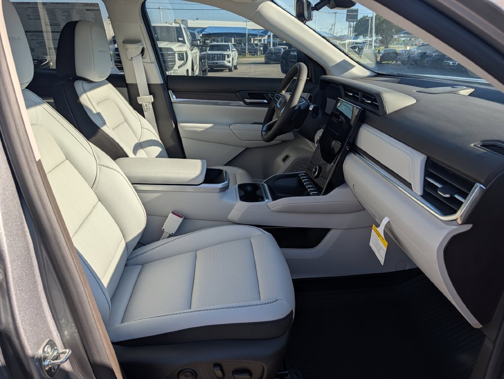 New 2027 GMC Terrain Denali w/ LPO, Floor Liner Package AWD/4WD image 30