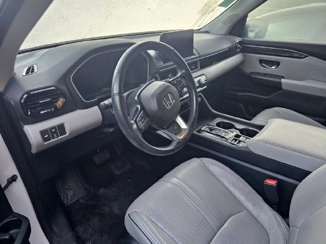 Used 2023 Honda Pilot Elite image 5