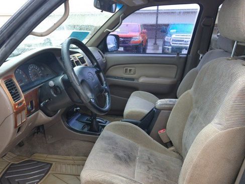 Used 2000 Toyota 4Runner SR5 image 14