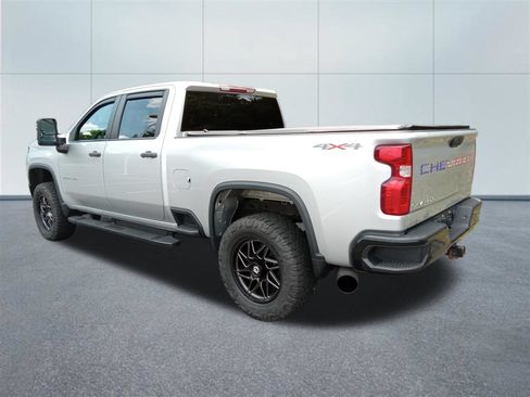 Used 2023 Chevrolet Silverado 2500 Custom w/ Custom Value Package AWD/4WD image 3