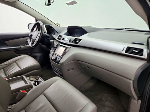 Used 2016 Honda Odyssey Touring image 13