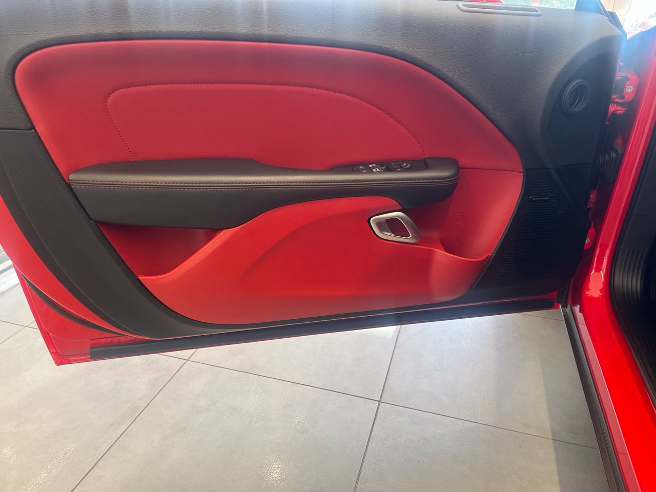 Used 2016 Dodge Challenger R/T Scat Pack RWD image 14