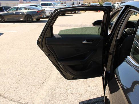 Used 2021 Volkswagen Jetta R-Line FWD image 16