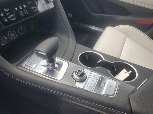 Used 2025 Genesis G70 2.5T w/ Sport Prestige Package image 25