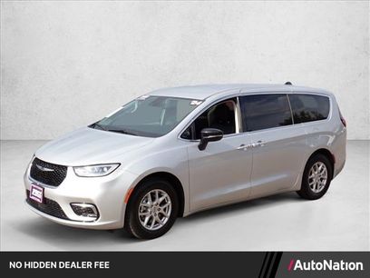 Used 2024 Chrysler Pacifica Touring-L