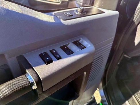 Used 2016 Ford F350 XLT w/ XLT Premium Package image 15