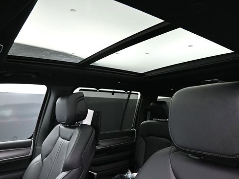New 2026 Jeep Grand Wagoneer Limited AWD/4WD image 30
