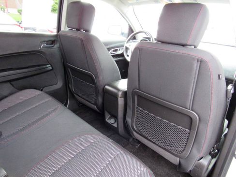 Used 2017 Chevrolet Equinox LT AWD/4WD image 36
