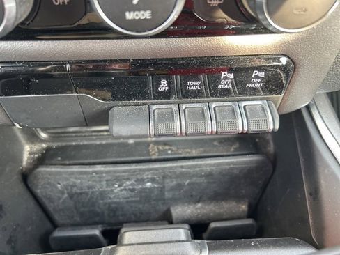 Used 2020 RAM 1500 Laramie image 26