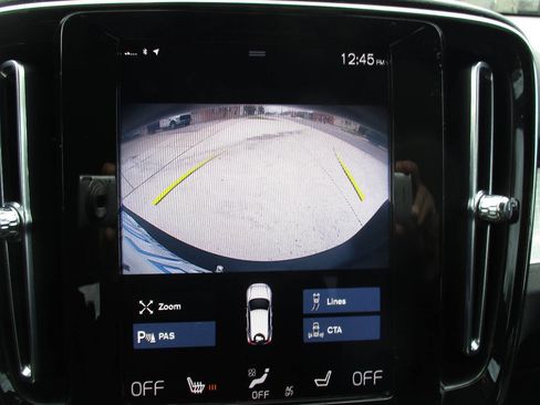 Used 2022 Volvo XC40 T5 Momentum image 88