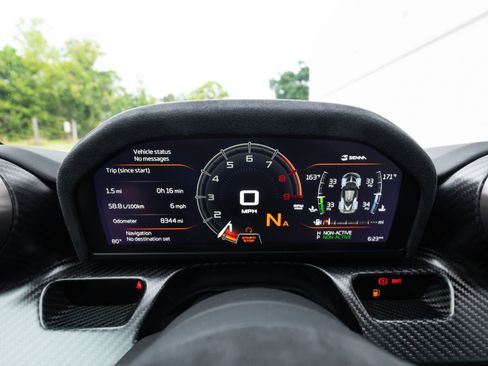 Used 2019 McLaren Senna image 97