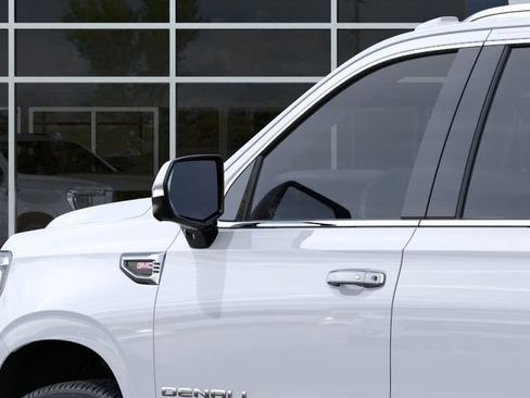 New 2026 GMC Yukon XL Denali AWD/4WD image 12