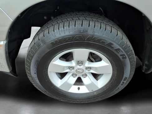 Used 2024 RAM 1500 Classic SLT AWD/4WD image 9