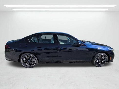 New 2027 BMW 530i xDrive w/ M Sport Package AWD/4WD image 3