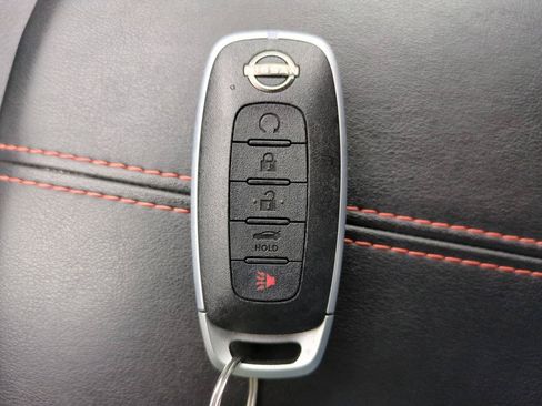 Used 2025 Nissan Sentra SR FWD image 27