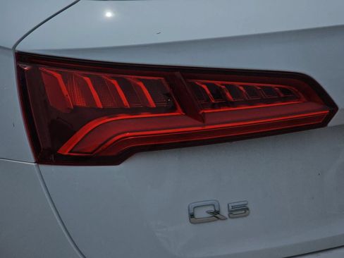 Used 2018 Audi Q5 2.0T Premium Plus w/ Premium Plus Package AWD/4WD image 28