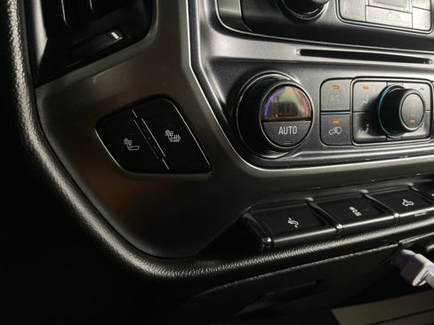 Used 2018 Chevrolet Silverado 1500 LT w/ All Star Edition image 32