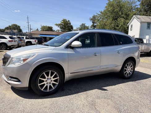 Used 2017 Buick Enclave Leather FWD image 14