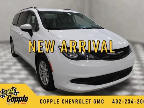 Used 2021 Chrysler Voyager Lxi FWD image 1