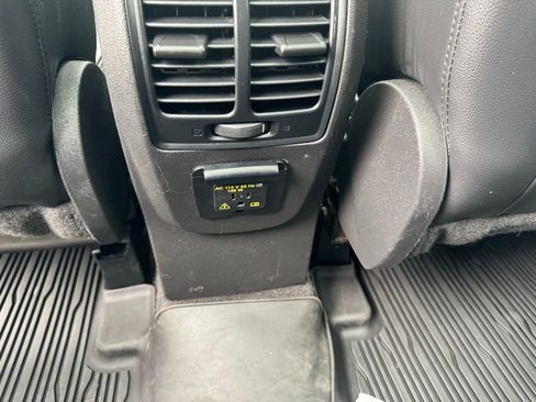 Used 2018 Ford Escape Titanium image 14