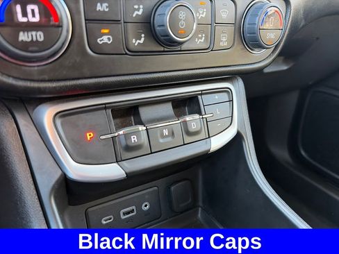 Used 2024 GMC Terrain SLE w/ Driver Convenience Package AWD/4WD image 25