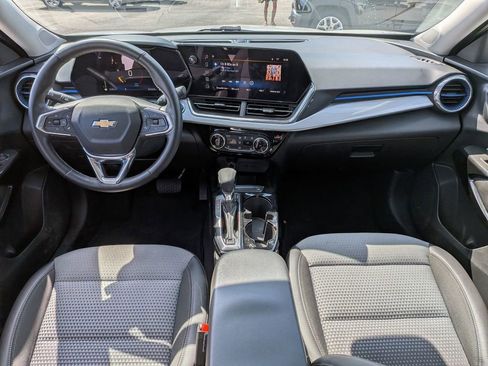 Used 2024 Chevrolet Trax LT w/ Driver Confidence Package image 26