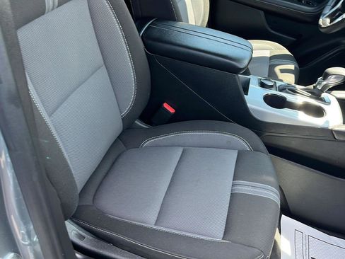 Used 2025 Chevrolet Blazer LT AWD/4WD image 31