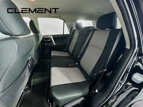 Used 2017 Toyota 4Runner SR5 image 30