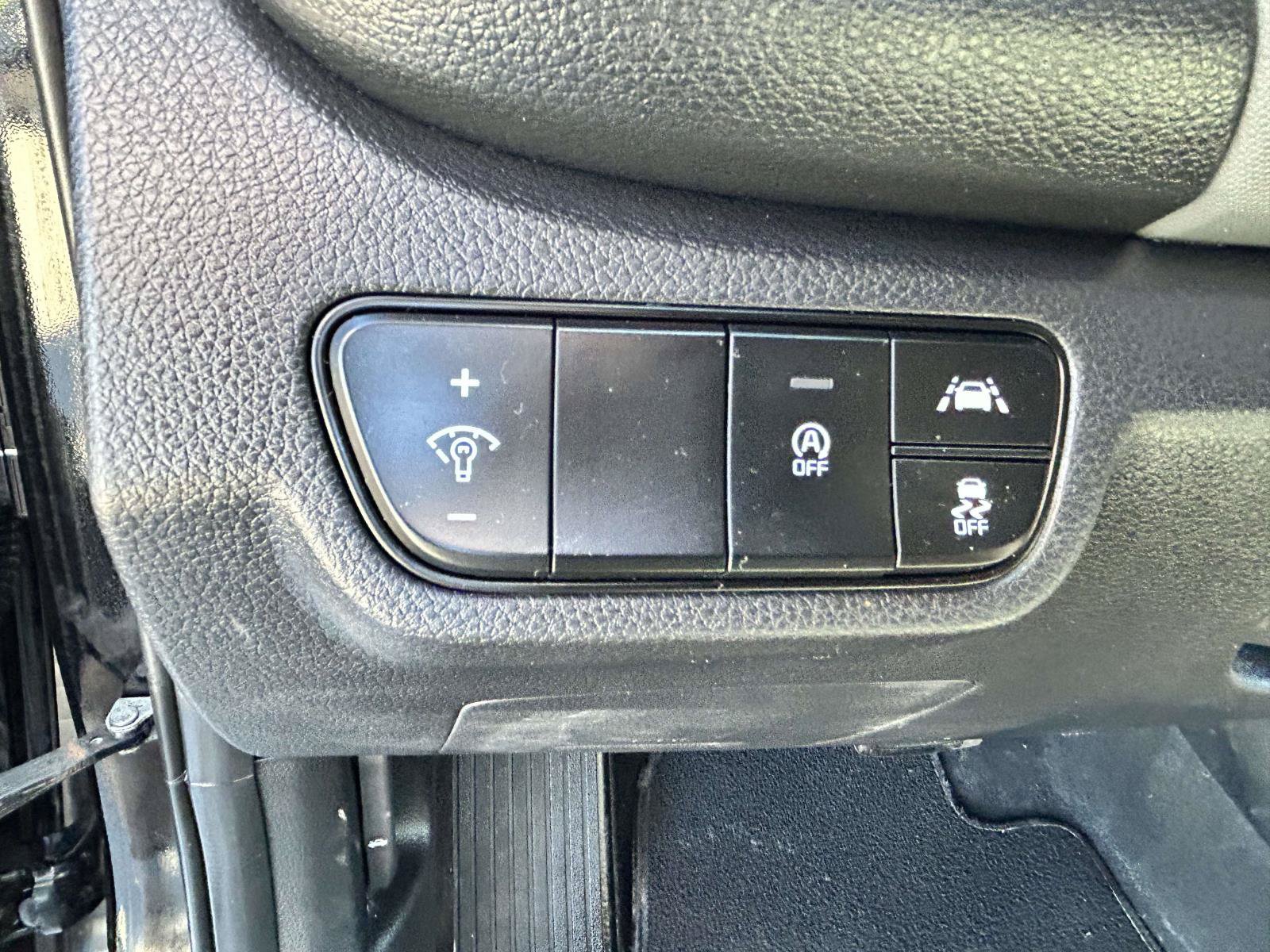 Used 2022 Kia Seltos LX AWD/4WD image 14