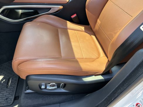 Certified 2026 Jaguar F-PACE R-Dynamic S AWD/4WD image 18