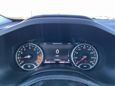 Used 2016 Jeep Renegade Trailhawk w/ Premium Trailhawk Package image 3