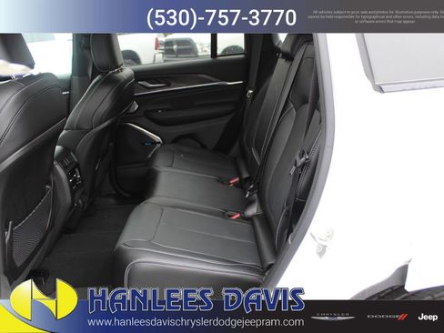 New 2023 Jeep Grand Cherokee Overland w/ MOPAR Finishing Package image 16