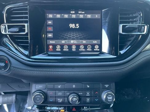 Used 2023 Dodge Durango SXT w/ SXT Blacktop Group AWD/4WD image 19