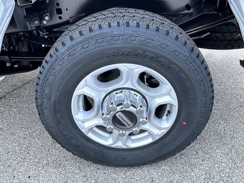 New 2026 Ford F250 XLT w/ FX4 Off-Road Package AWD/4WD image 23