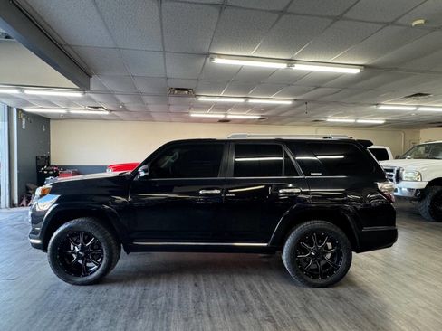 Used 2014 Toyota 4Runner Limited image 1