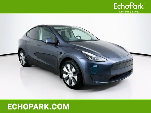 Used 2021 Tesla Model Y Long Range AWD/4WD image 1