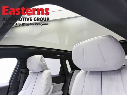 Used 2024 Cadillac Lyriq Luxury RWD image 36