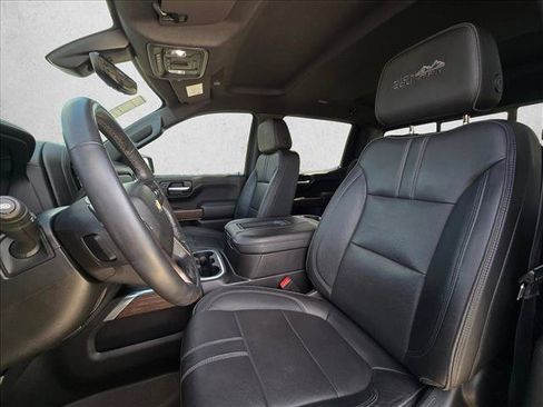 Used 2021 Chevrolet Silverado 1500 High Country w/ Technology Package AWD/4WD image 15