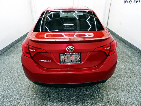 Used 2019 Toyota Corolla SE FWD image 5