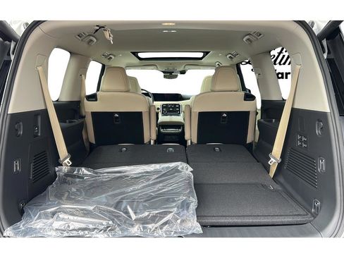 New 2026 Nissan Armada Platinum RWD image 29