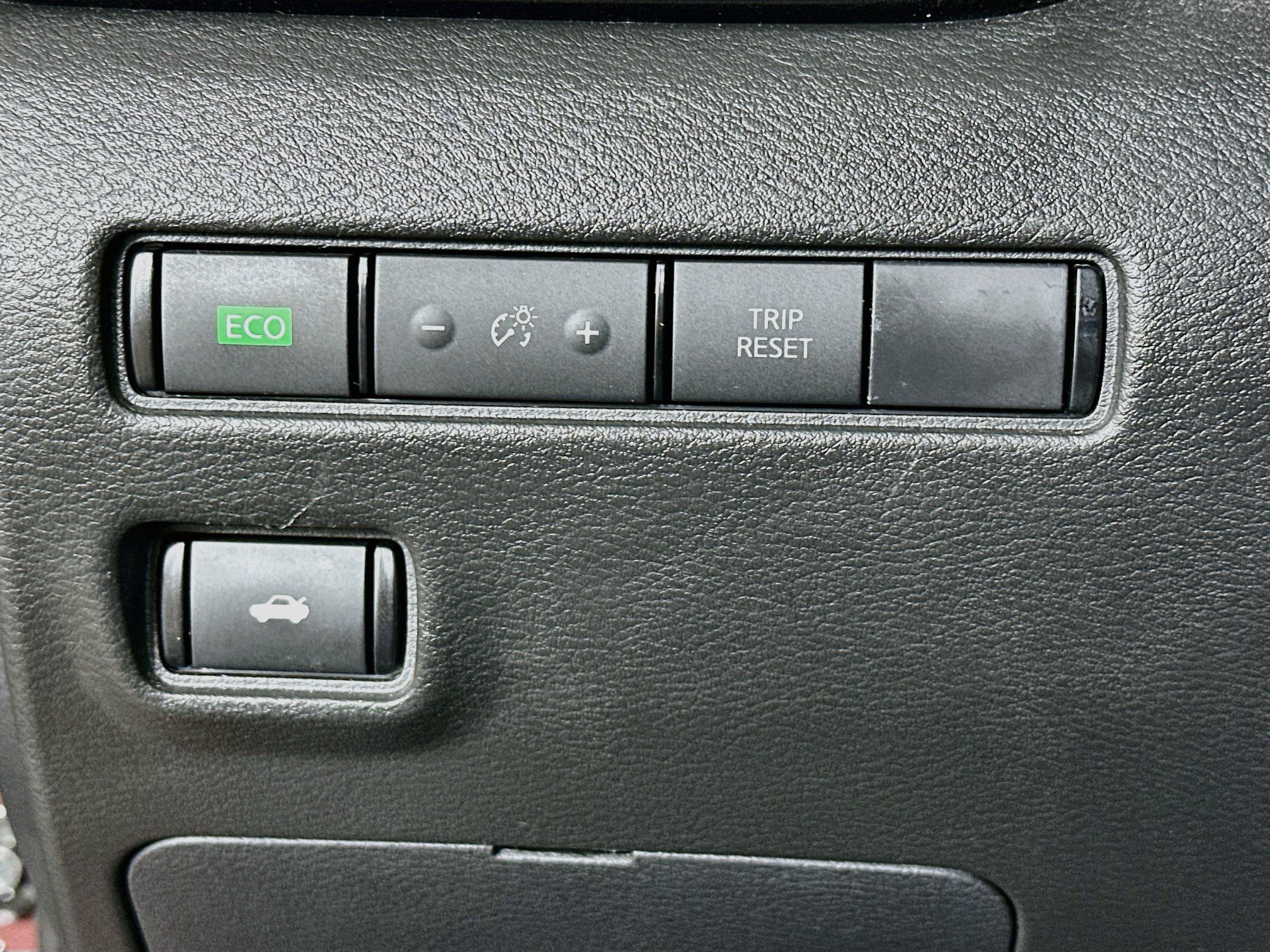 Used 2022 Nissan Sentra SV w/ All-Weather Package FWD image 17