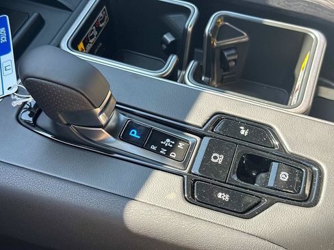 Used 2025 Lexus TX 500h AWD image 24